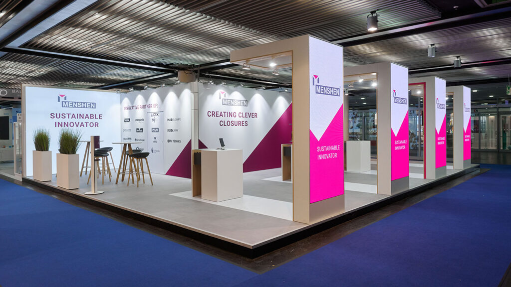 Messestand von MENSHEN mit Messehighlights