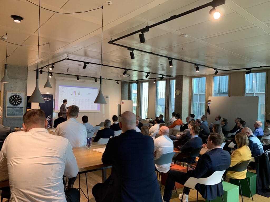 Präsentation vor Zuschauern bei der SAS Roadshow 2023 in Frankfurt