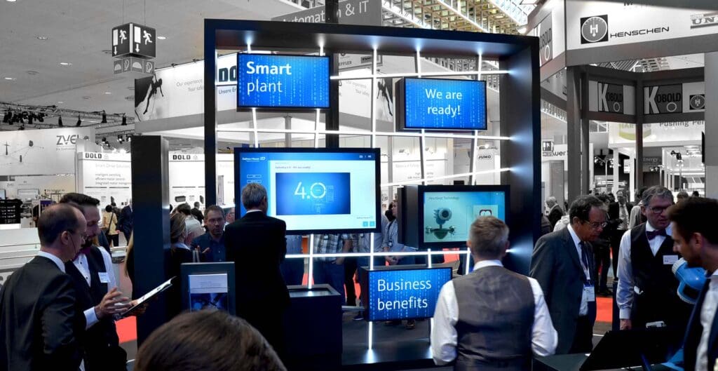 Endress Hauser Smartgrid auf einem Messestand, Mediale Bespielung
