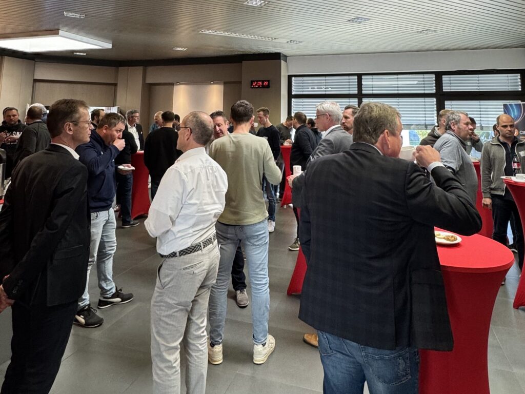 cimatron roadshow nuernberg networking1 commacross-cimatron roadshow nuernberg networking1